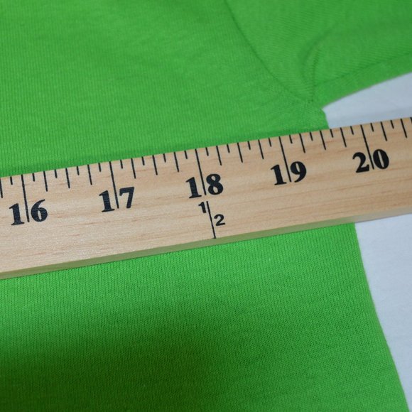 Top Shop BillieEilish Women's Size Large Lime Green Blohsh Graphic Tee Shirt - Picture 6 of 8